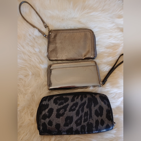 (3) 2 Wristlets (Coach & Fossil) & 1 Makeup Bag (Victoria Secret)! - Picture 2 of 8